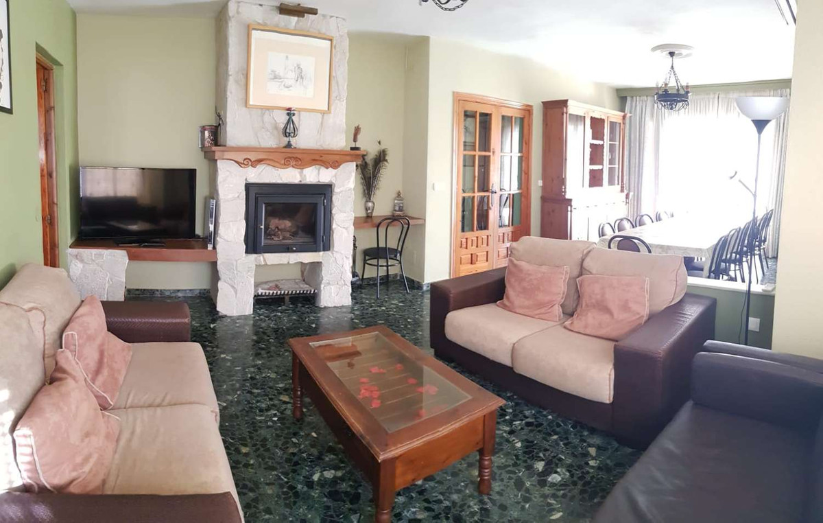 Huis te koop in Alhaurín de la Torre | 7 slaapkamers H5325451