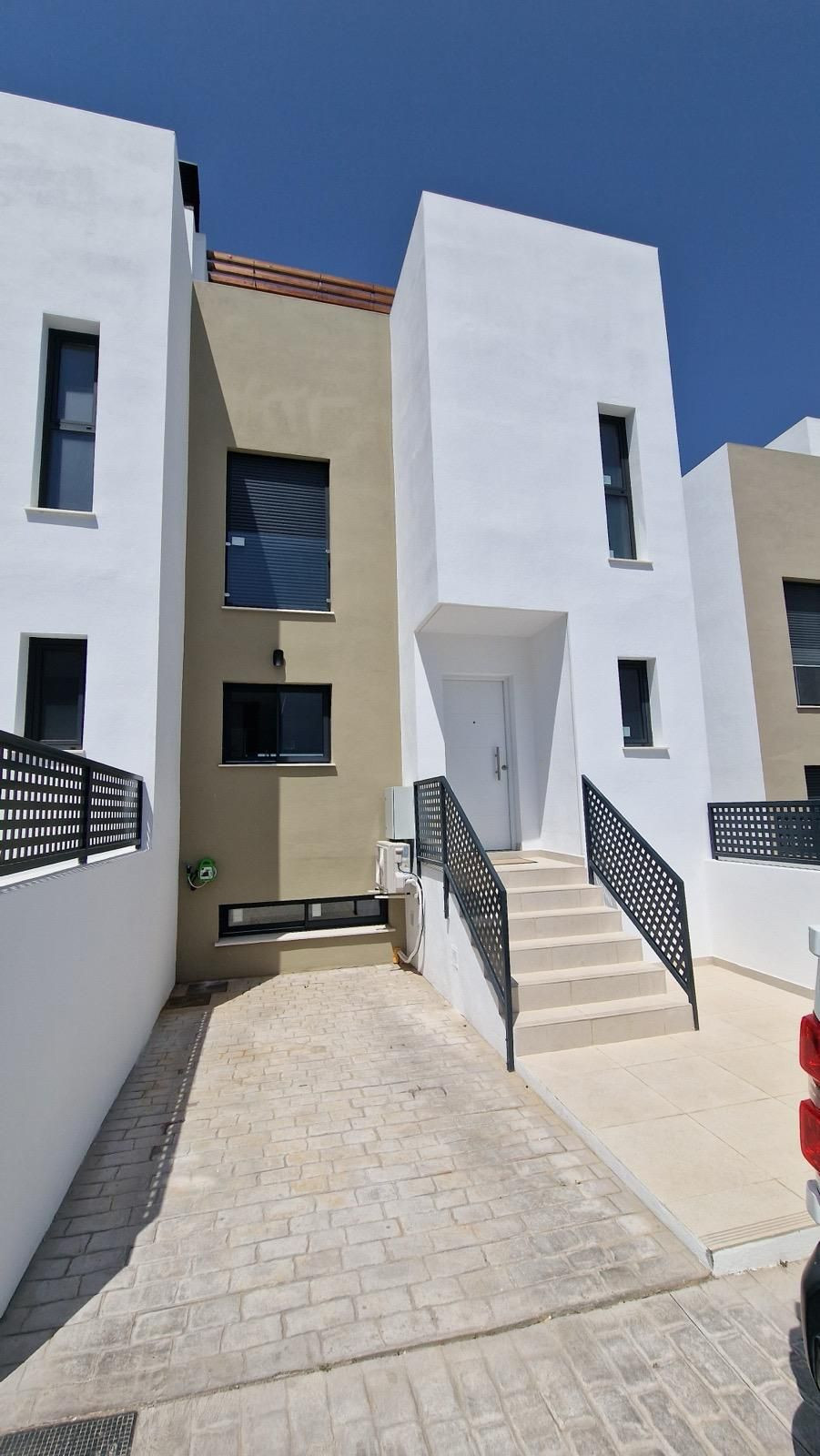 Property main view 42