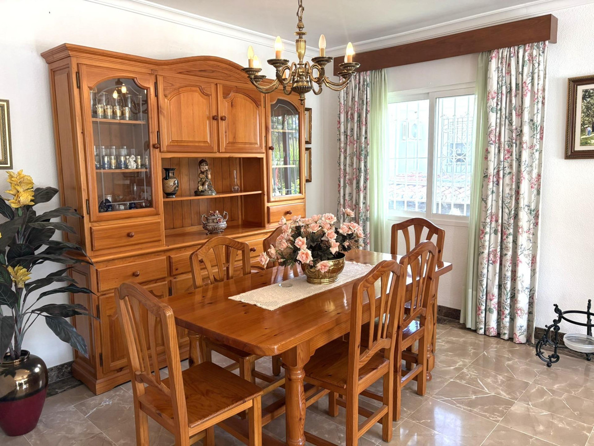 Huis te koop in Alhaurín de la Torre | 4 slaapkamers H5374444