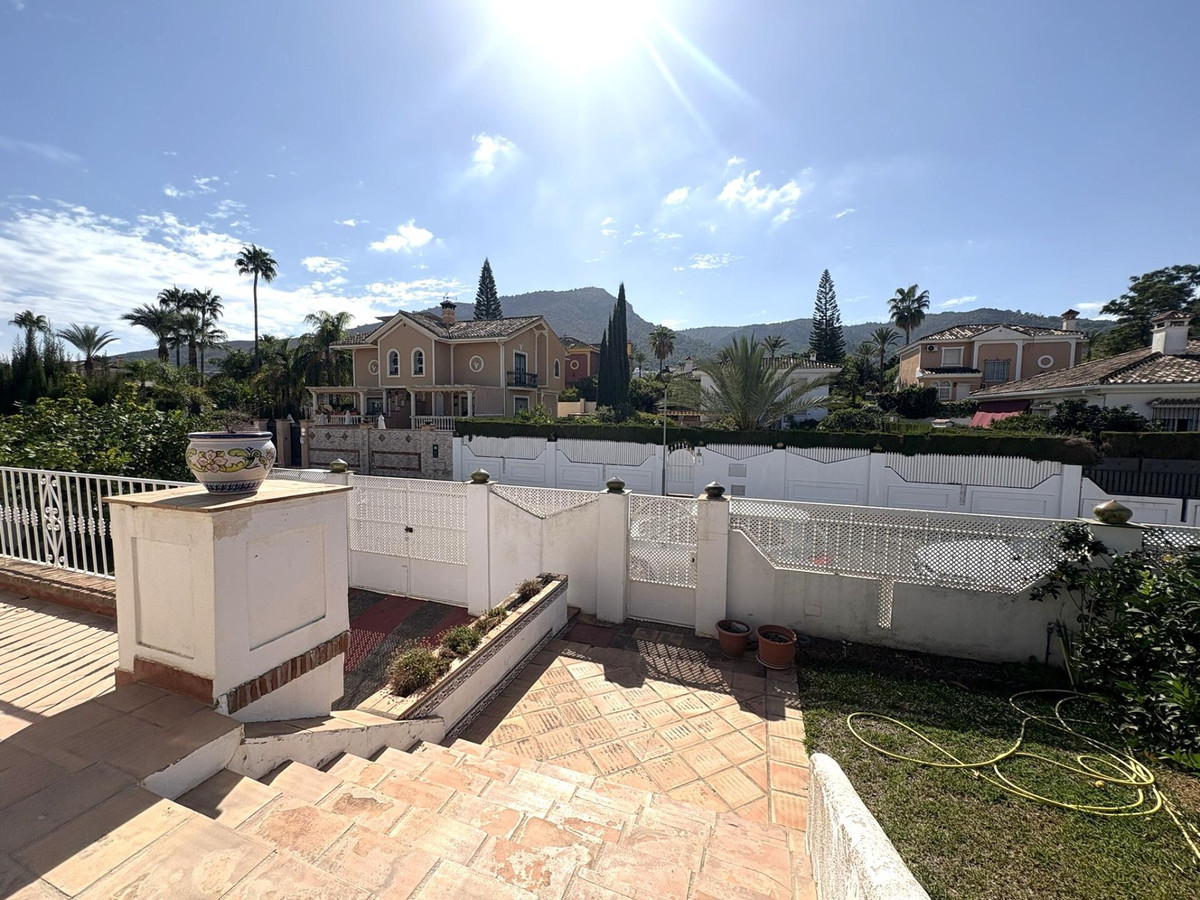 Huis te koop in Alhaurín de la Torre | 4 slaapkamers H5374444
