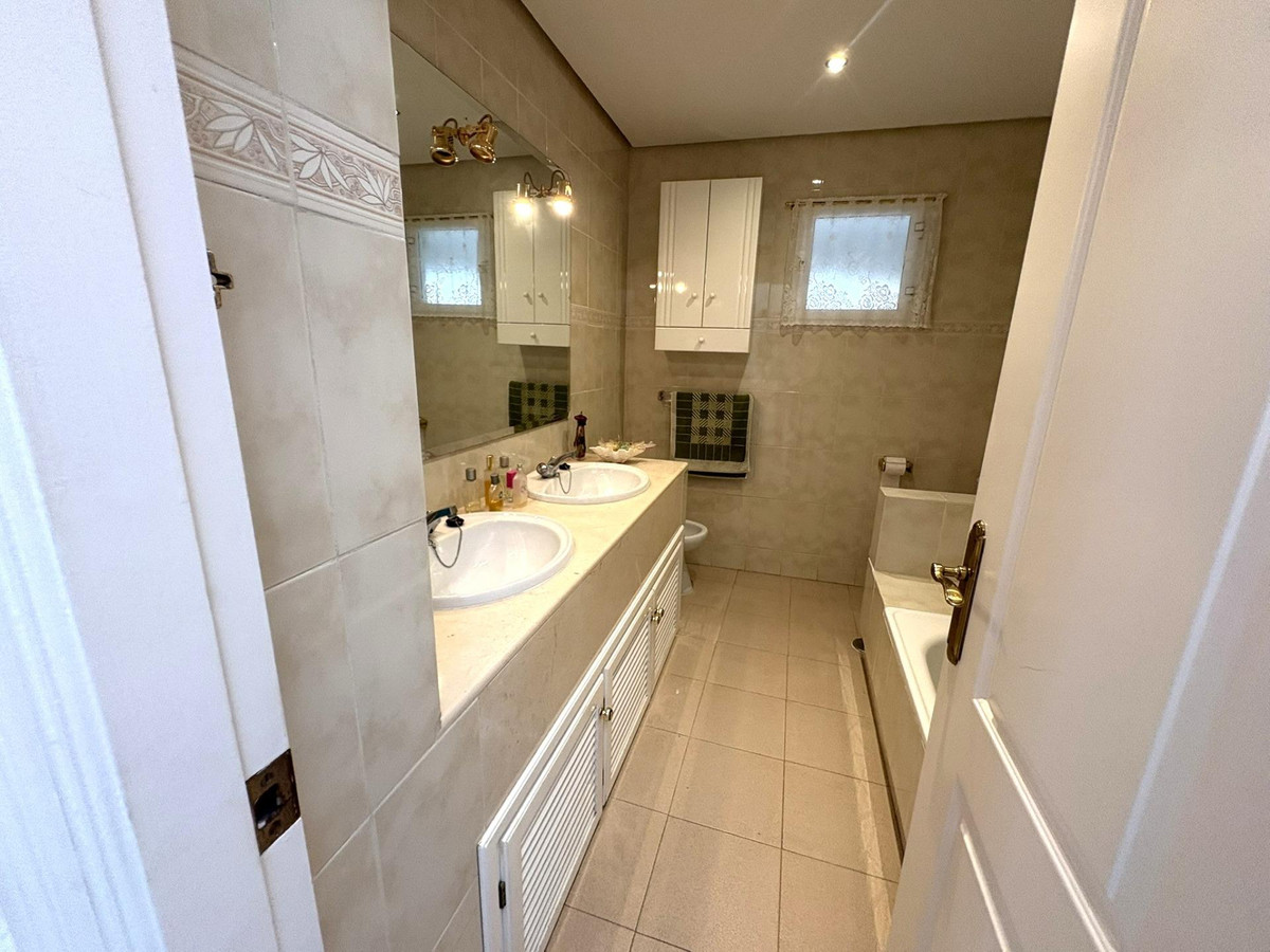 Huis te koop in Alhaurín de la Torre | 4 slaapkamers H5374444