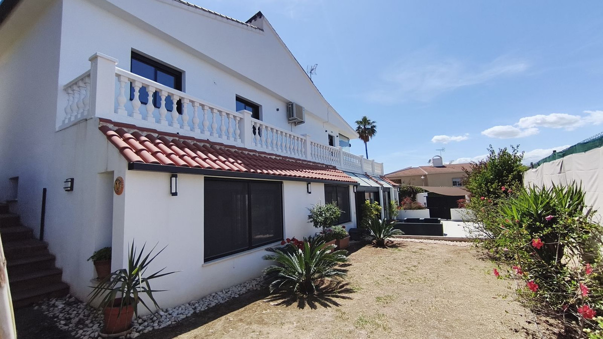 Huis te koop in Alhaurín de la Torre | 6 slaapkamers H5379880