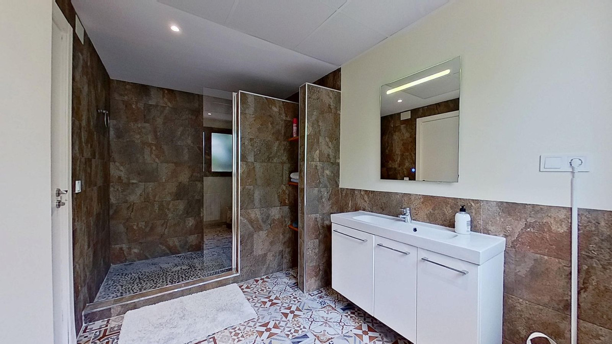Huis te koop in Alhaurín de la Torre | 6 slaapkamers H5379880