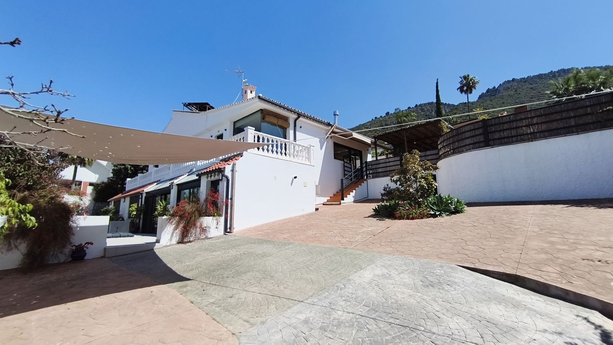 Huis te koop in Alhaurín de la Torre | 6 slaapkamers H5379880