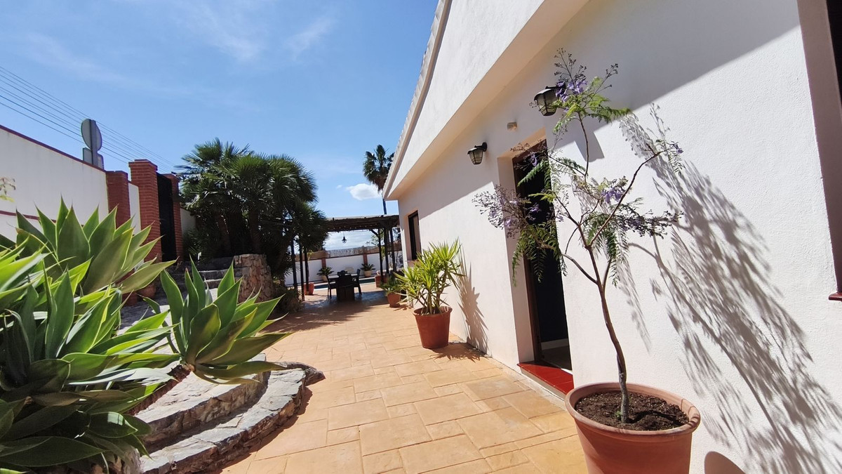 Huis te koop in Alhaurín de la Torre | 6 slaapkamers H5379880