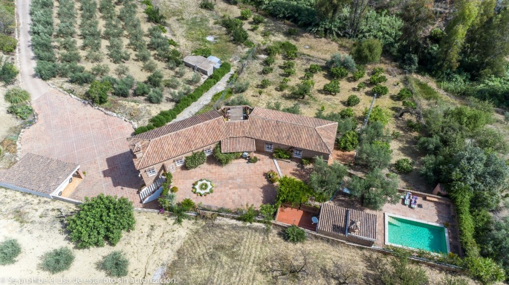 Huis te koop in Alhaurín de la Torre | 4 slaapkamers H5382757