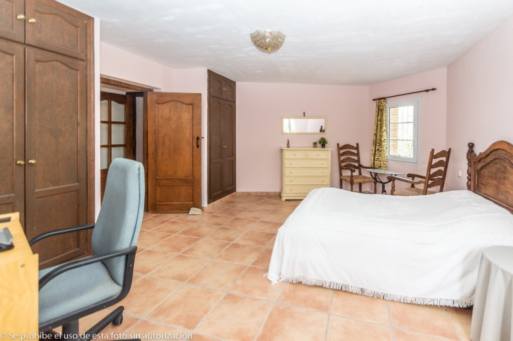 Huis te koop in Alhaurín de la Torre | 4 slaapkamers H5382757