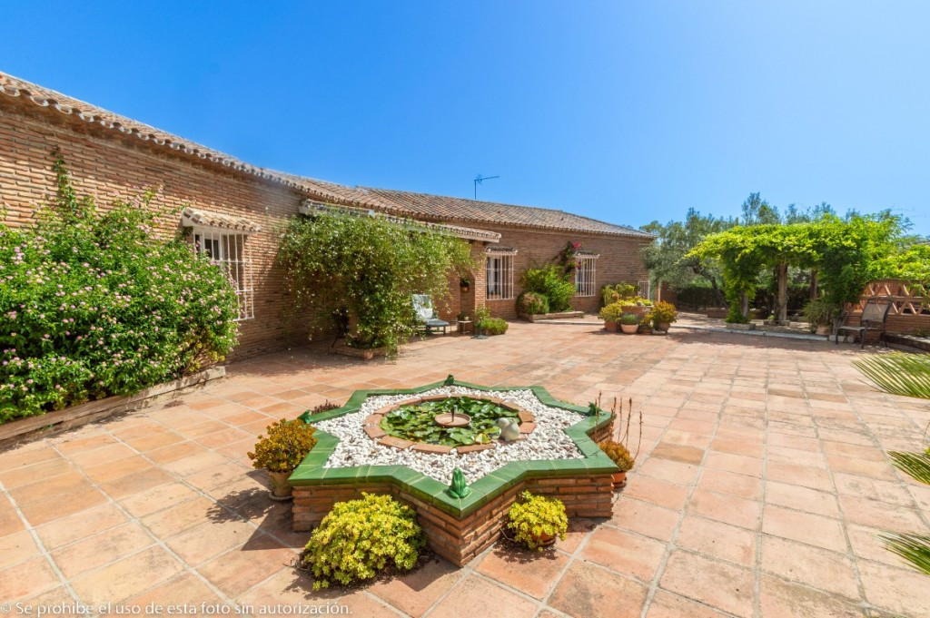 Huis te koop in Alhaurín de la Torre | 4 slaapkamers H5382757