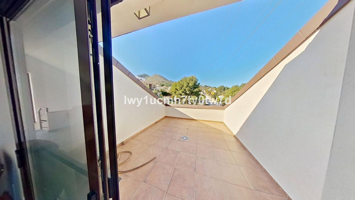 Huis te koop in Alhaurín de la Torre | 5 slaapkamers H5387965
