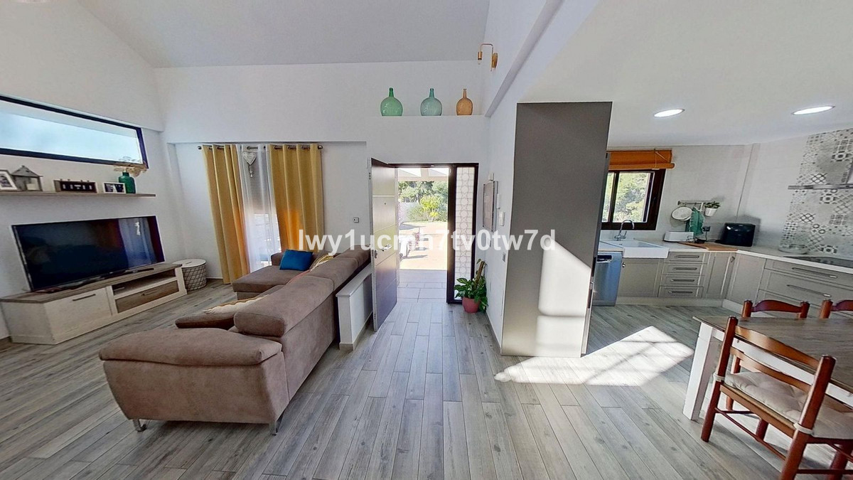 Huis te koop in Alhaurín de la Torre | 5 slaapkamers H5387965