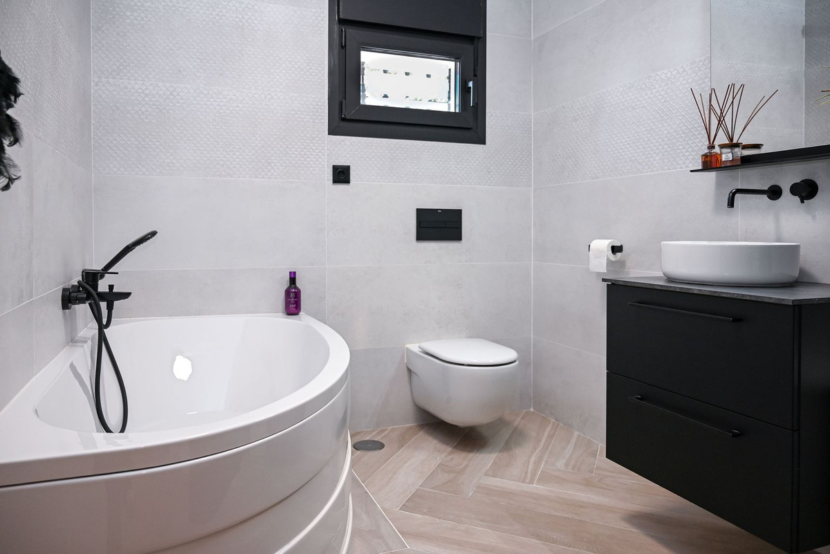 Huis te koop in Alhaurín de la Torre | 4 slaapkamers H5463754