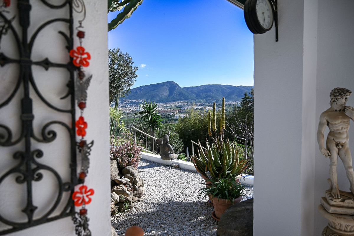 Huis te koop in Alhaurín de la Torre | 4 slaapkamers H5463754