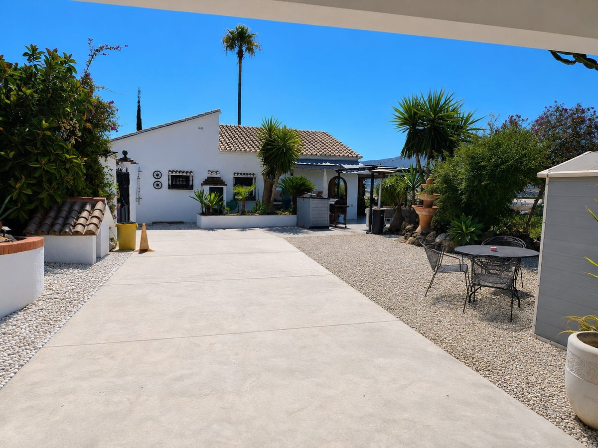 Huis te koop in Alhaurín de la Torre | 4 slaapkamers H5463754