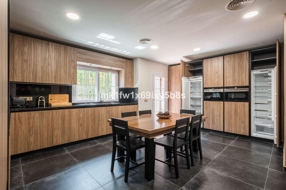 Huis te koop in Alhaurín de la Torre | 5 slaapkamers H5481058