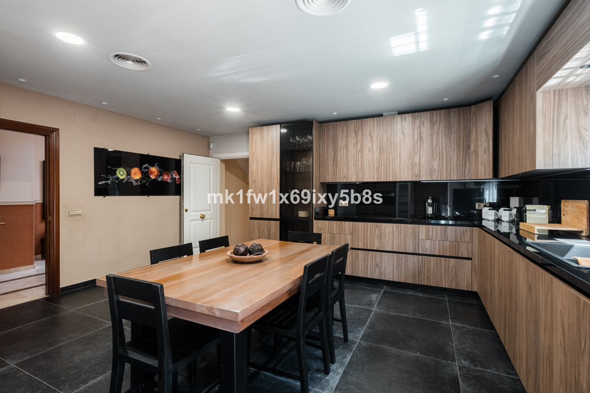 Huis te koop in Alhaurín de la Torre | 5 slaapkamers H5481058