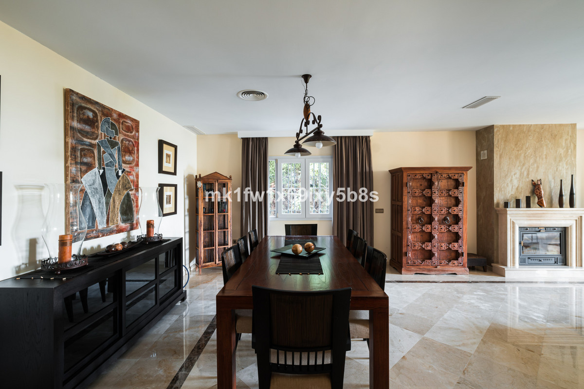 Huis te koop in Alhaurín de la Torre | 5 slaapkamers H5481058
