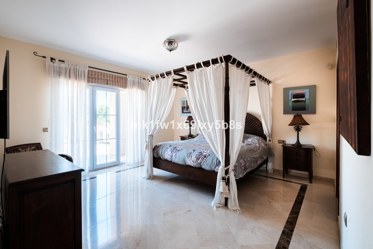 Huis te koop in Alhaurín de la Torre | 5 slaapkamers H5481058