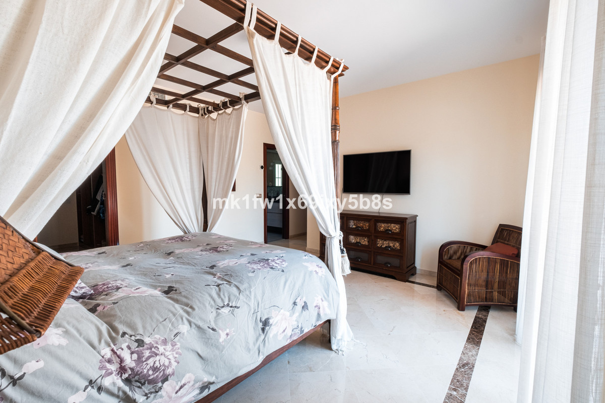 Huis te koop in Alhaurín de la Torre | 5 slaapkamers H5481058