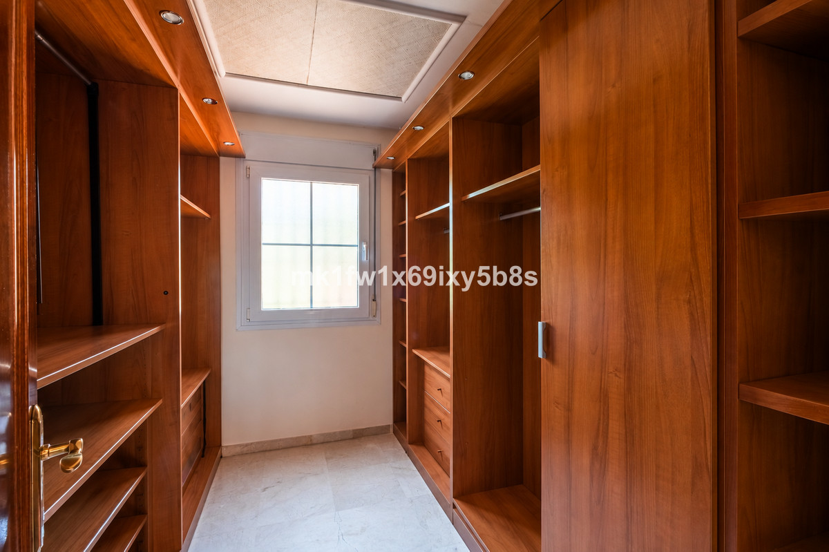 Huis te koop in Alhaurín de la Torre | 5 slaapkamers H5481058