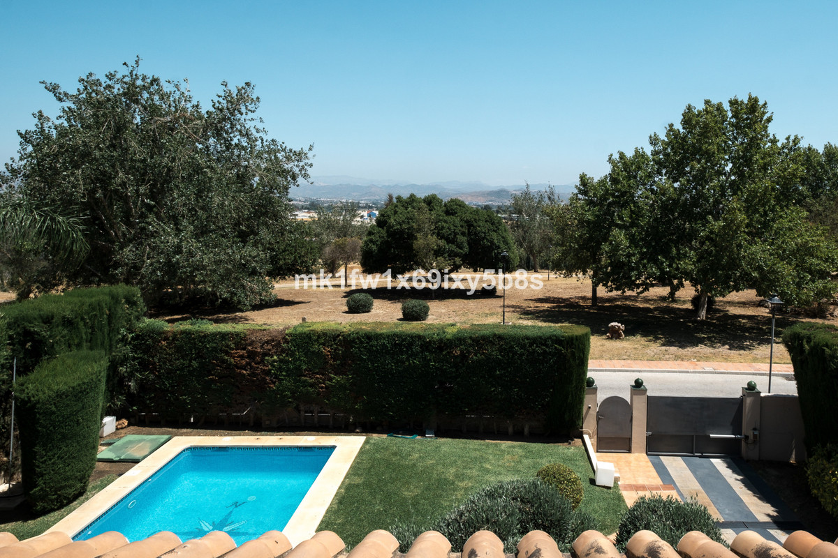 Huis te koop in Alhaurín de la Torre | 5 slaapkamers H5481058
