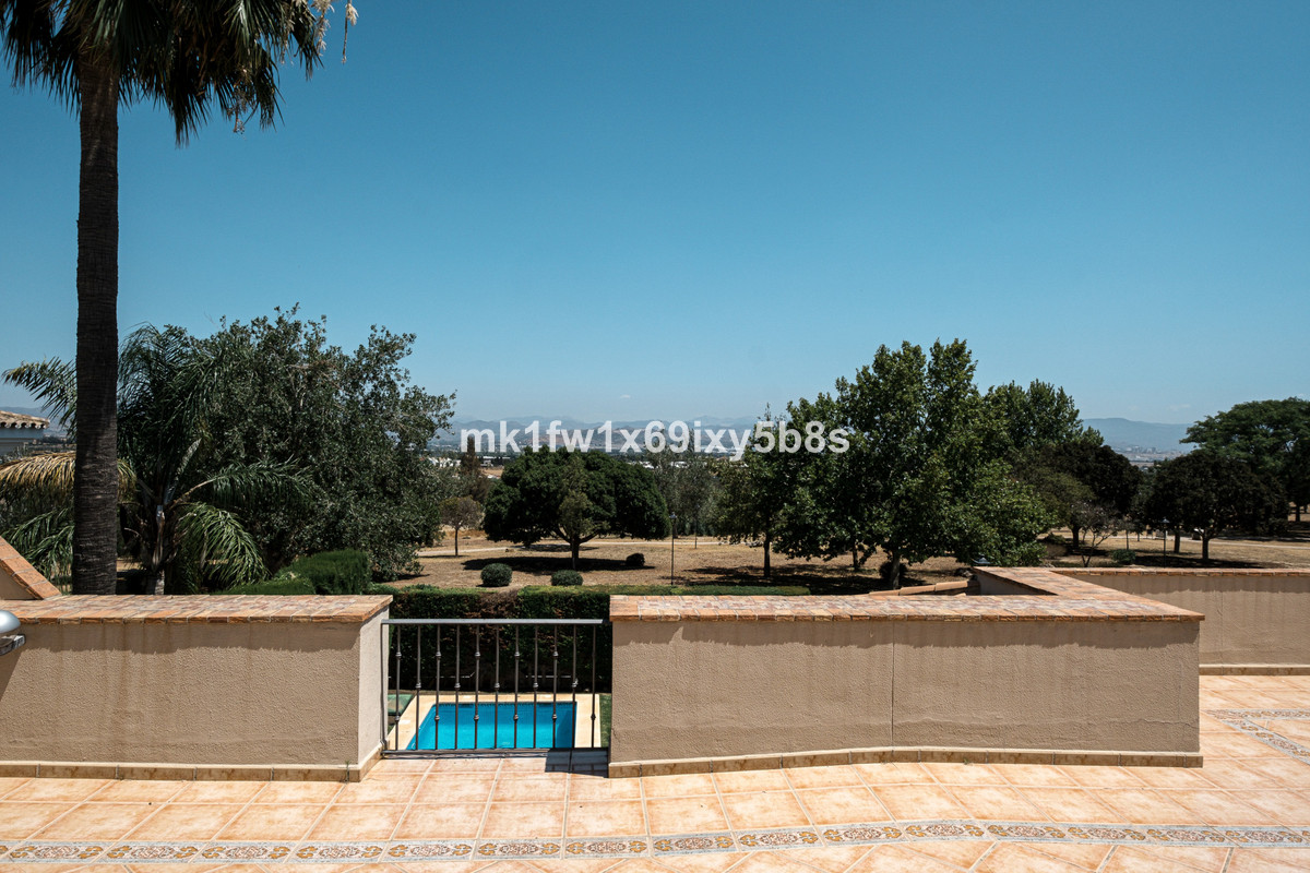 Huis te koop in Alhaurín de la Torre | 5 slaapkamers H5481058