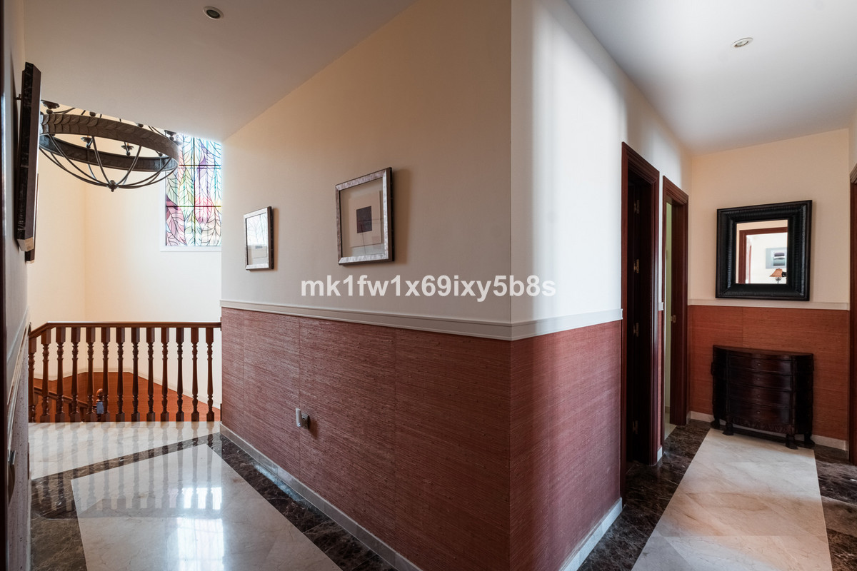 Huis te koop in Alhaurín de la Torre | 5 slaapkamers H5481058