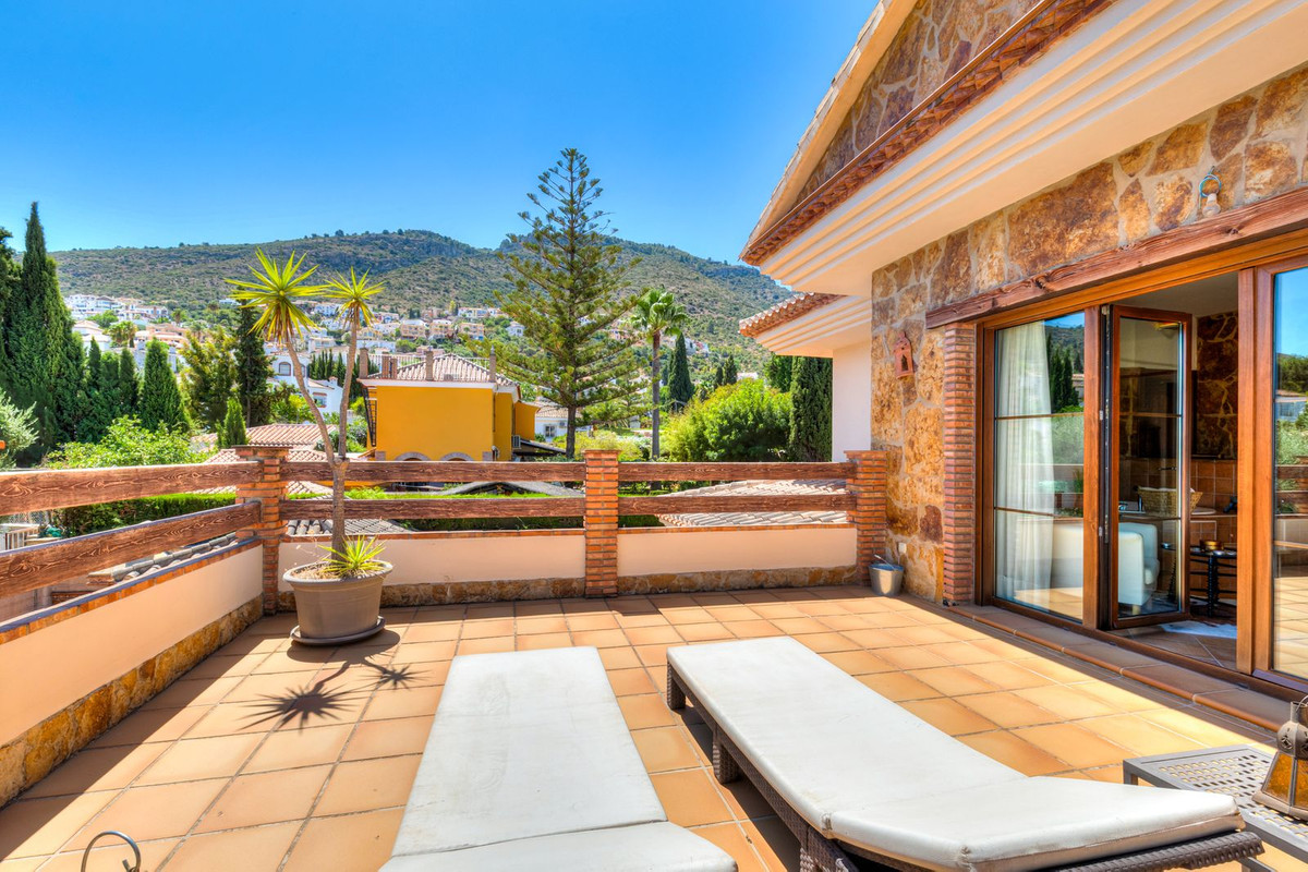 Huis te koop in Alhaurín de la Torre | 8 slaapkamers H5482597