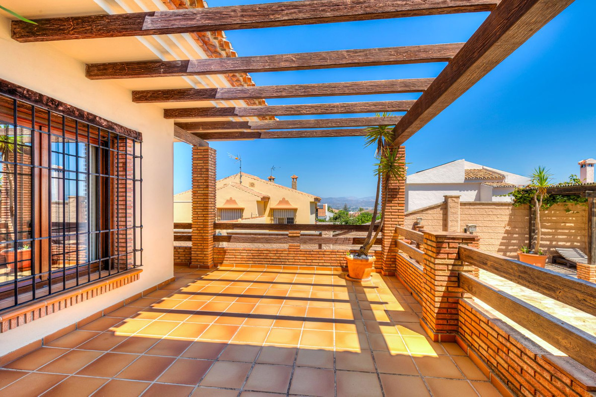 Huis te koop in Alhaurín de la Torre | 8 slaapkamers H5482597