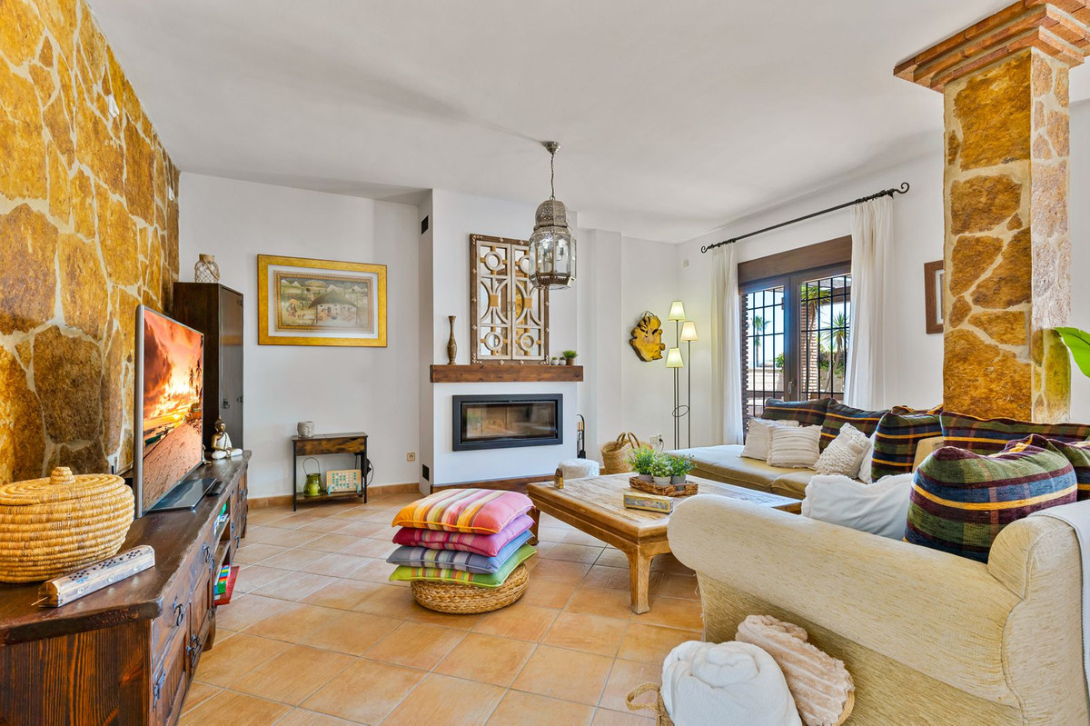 Huis te koop in Alhaurín de la Torre | 8 slaapkamers H5482597