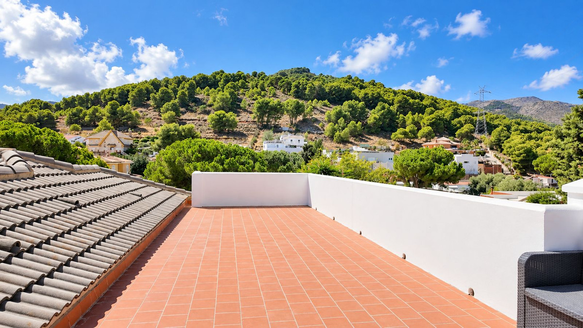 Huis te koop in Alhaurín de la Torre | 5 slaapkamers H5487703