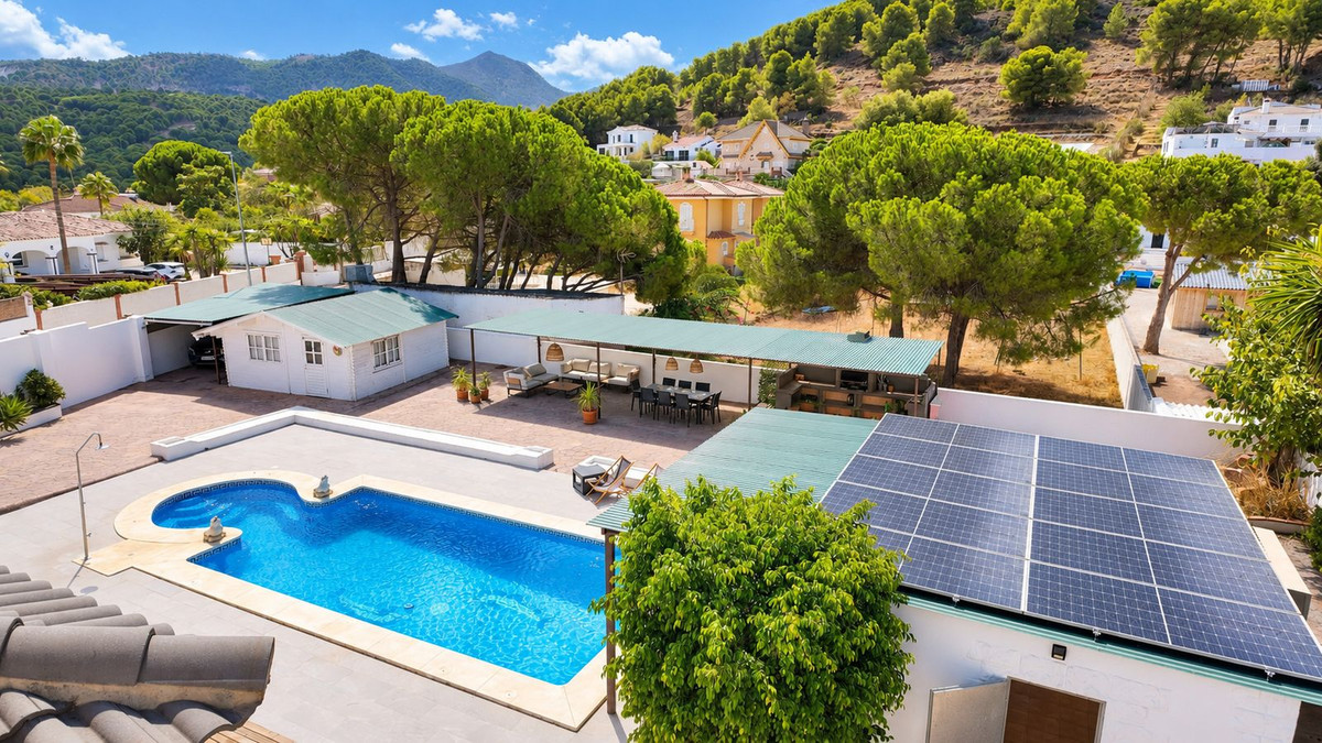 Huis te koop in Alhaurín de la Torre | 5 slaapkamers H5487703