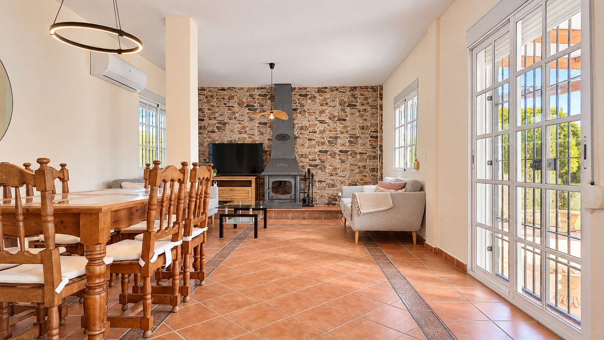 Huis te koop in Alhaurín de la Torre | 5 slaapkamers H5487703
