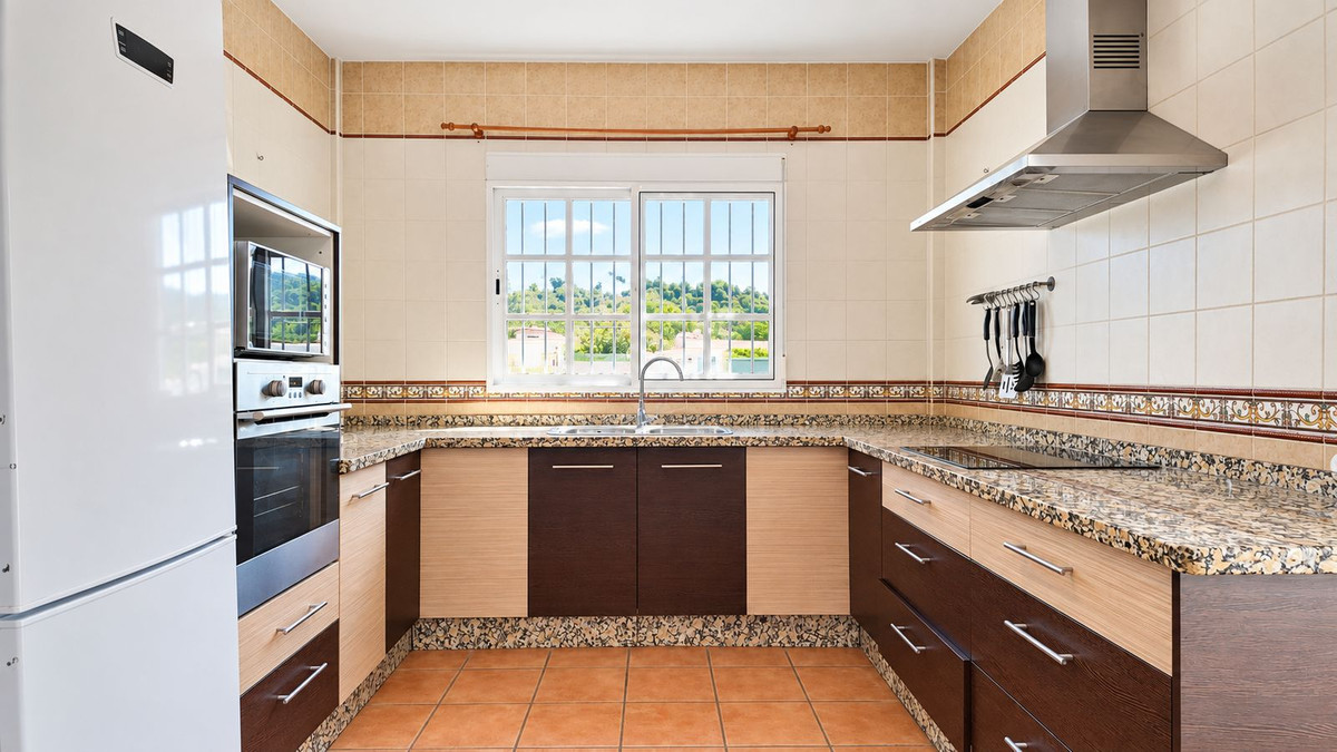 Huis te koop in Alhaurín de la Torre | 5 slaapkamers H5487703