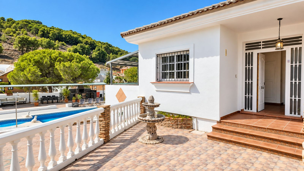 Huis te koop in Alhaurín de la Torre | 5 slaapkamers H5487703
