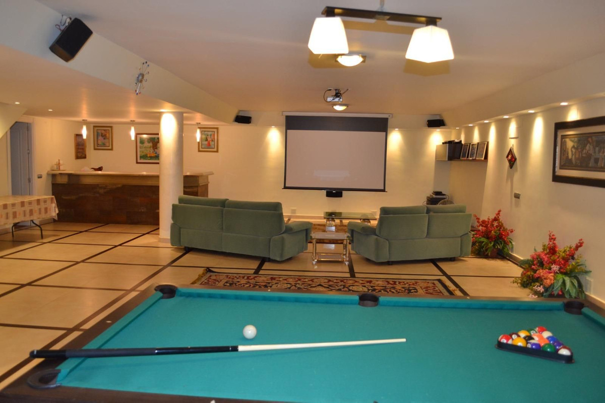 Huis te koop in Alhaurín de la Torre | 7 slaapkamers H5499496