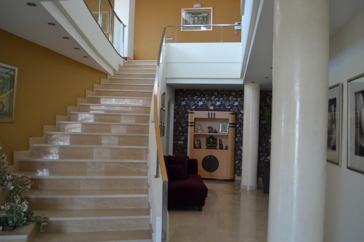 Huis te koop in Alhaurín de la Torre | 7 slaapkamers H5499496