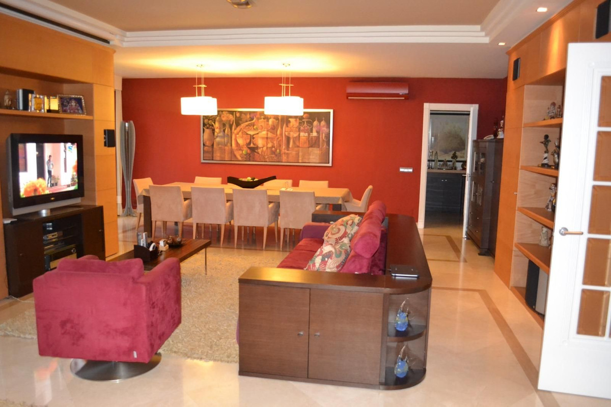 Huis te koop in Alhaurín de la Torre | 7 slaapkamers H5499496