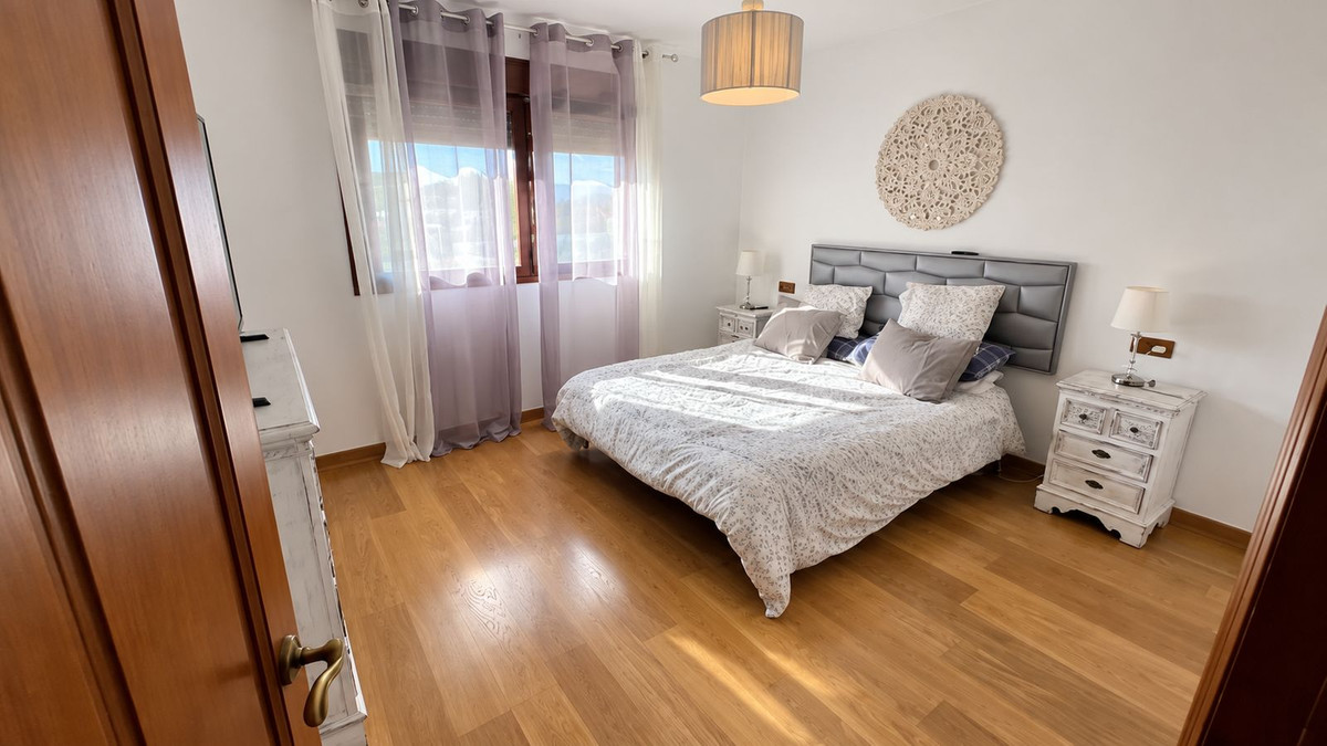 Huis te koop in Alhaurín de la Torre | 6 slaapkamers H5516686