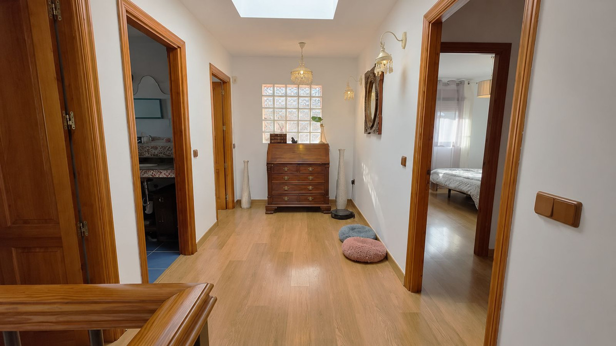 Huis te koop in Alhaurín de la Torre | 6 slaapkamers H5516686