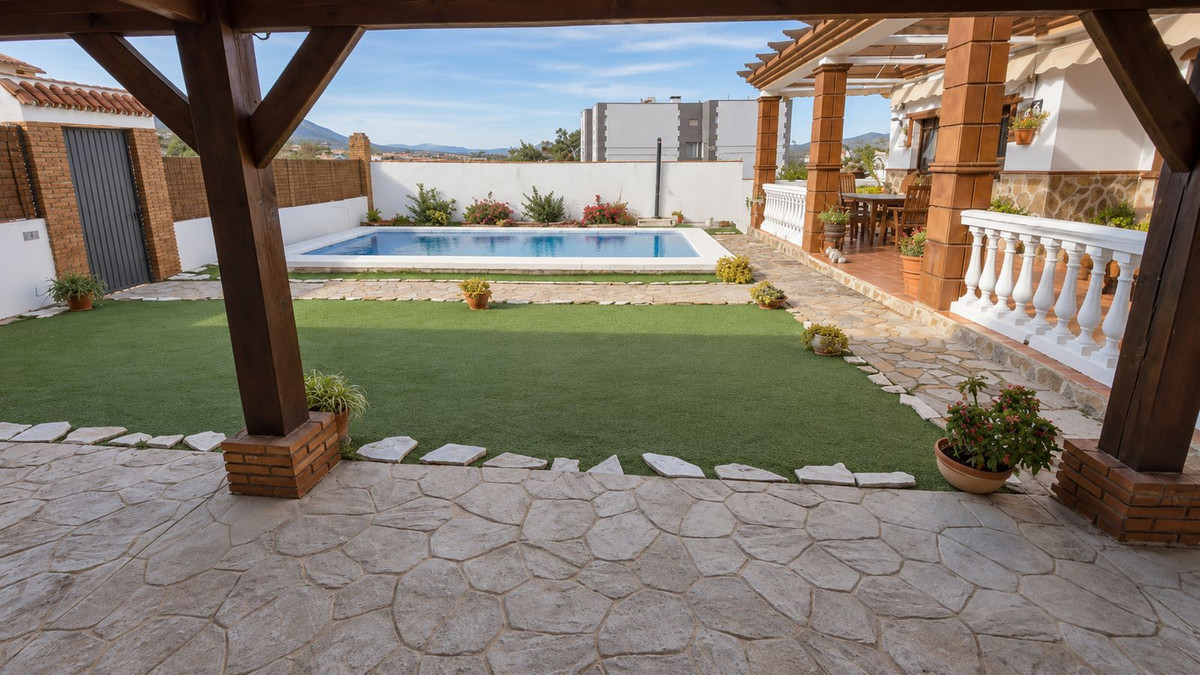 Huis te koop in Alhaurín de la Torre | 6 slaapkamers H5516686