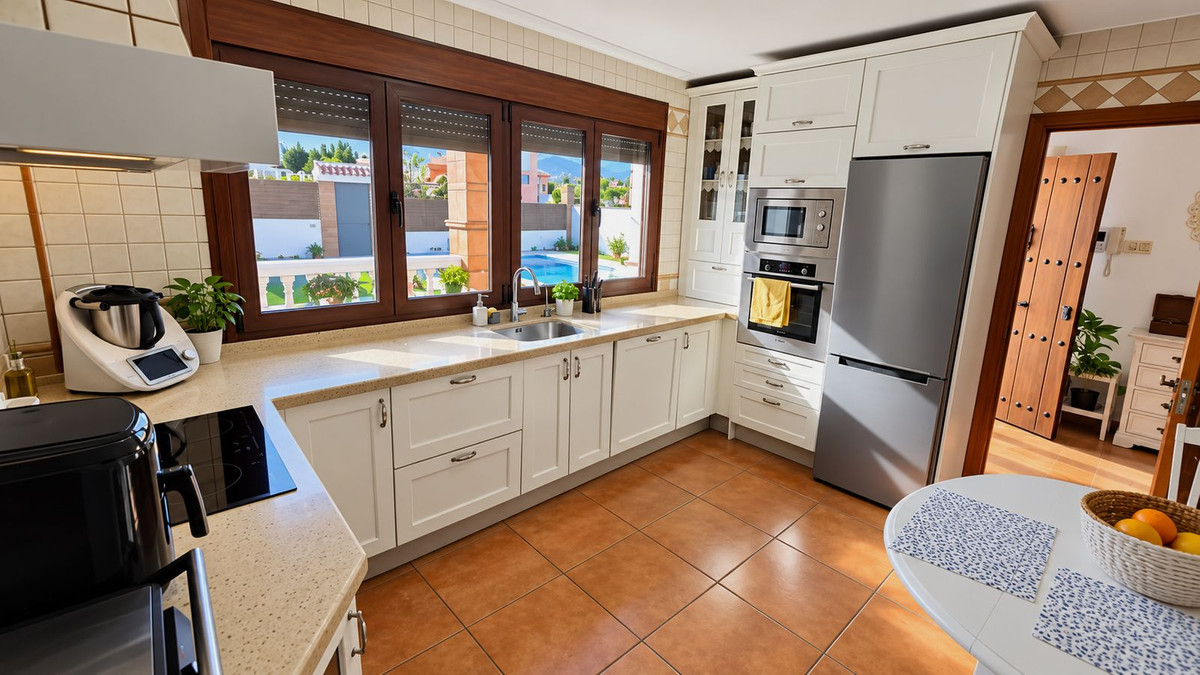 Huis te koop in Alhaurín de la Torre | 6 slaapkamers H5516686