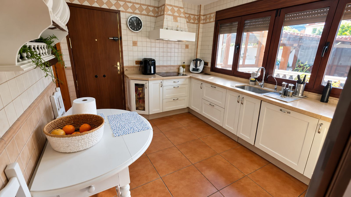 Huis te koop in Alhaurín de la Torre | 6 slaapkamers H5516686