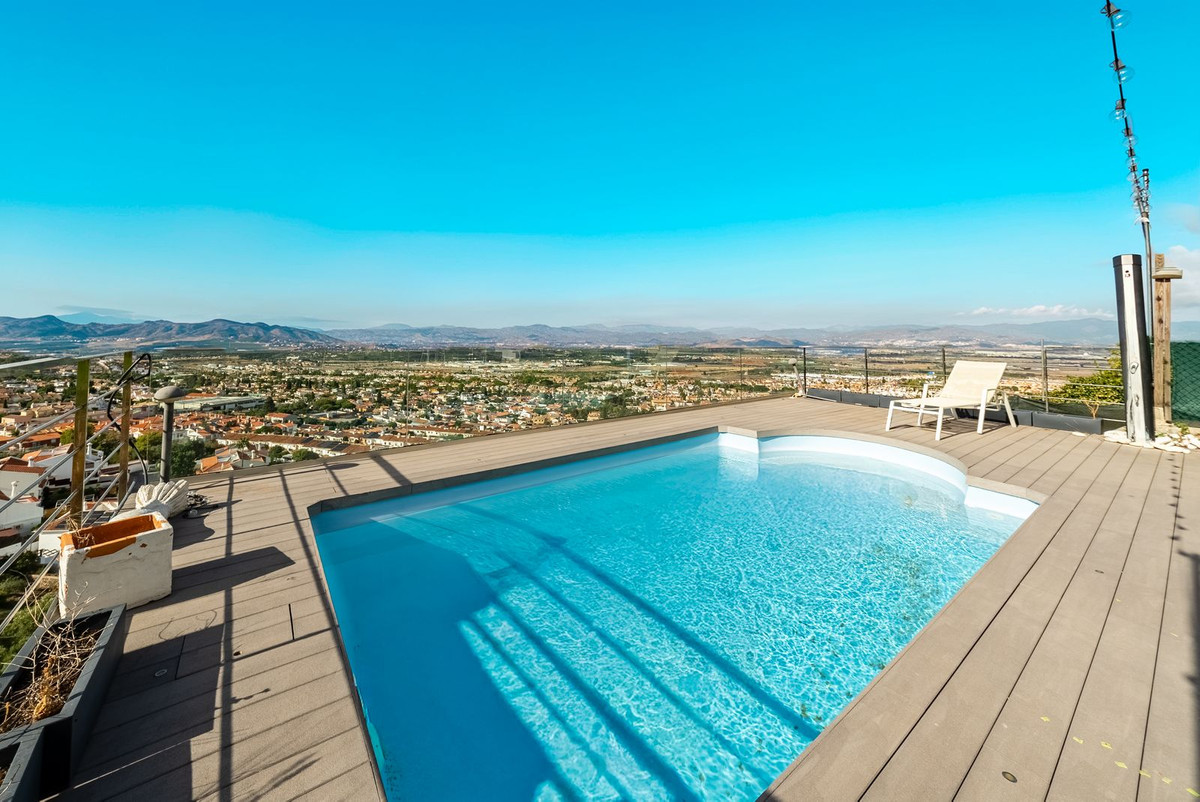 Huis te koop in Alhaurín de la Torre | 6 slaapkamers H5524771