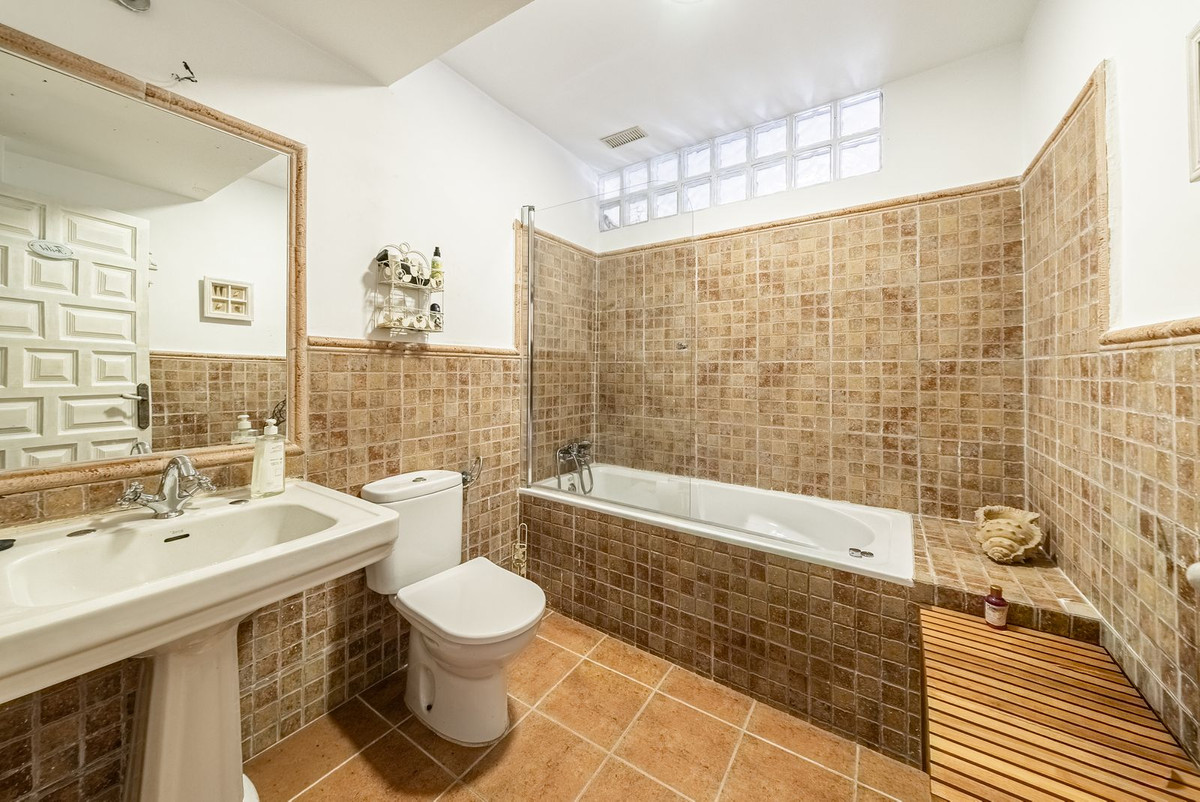 Huis te koop in Alhaurín de la Torre | 6 slaapkamers H5524771