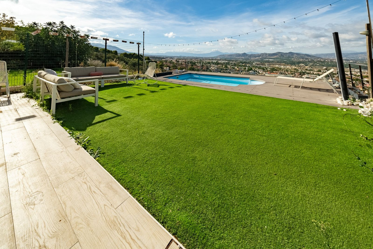 Huis te koop in Alhaurín de la Torre | 6 slaapkamers H5524771