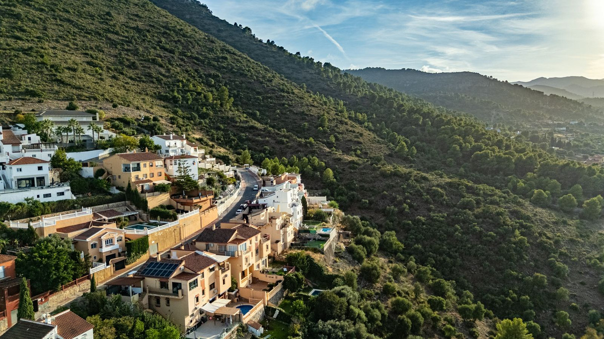 Huis te koop in Alhaurín de la Torre | 6 slaapkamers H5524771