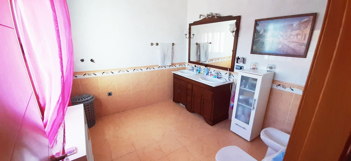 Semi-Vrijstaande Villa in Alhaurín el Grande-13
