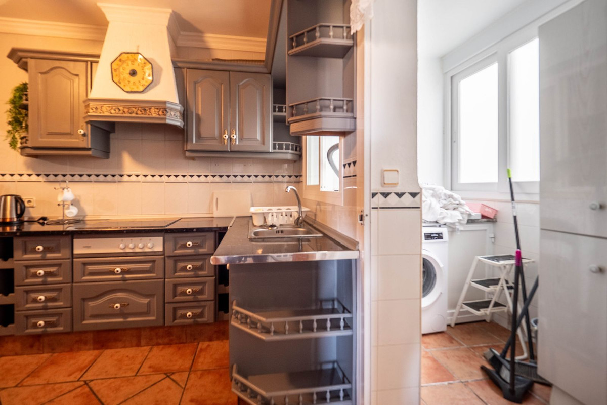 Apartment for sale in Alhaurín el Grande | 3 bedrooms H4890976