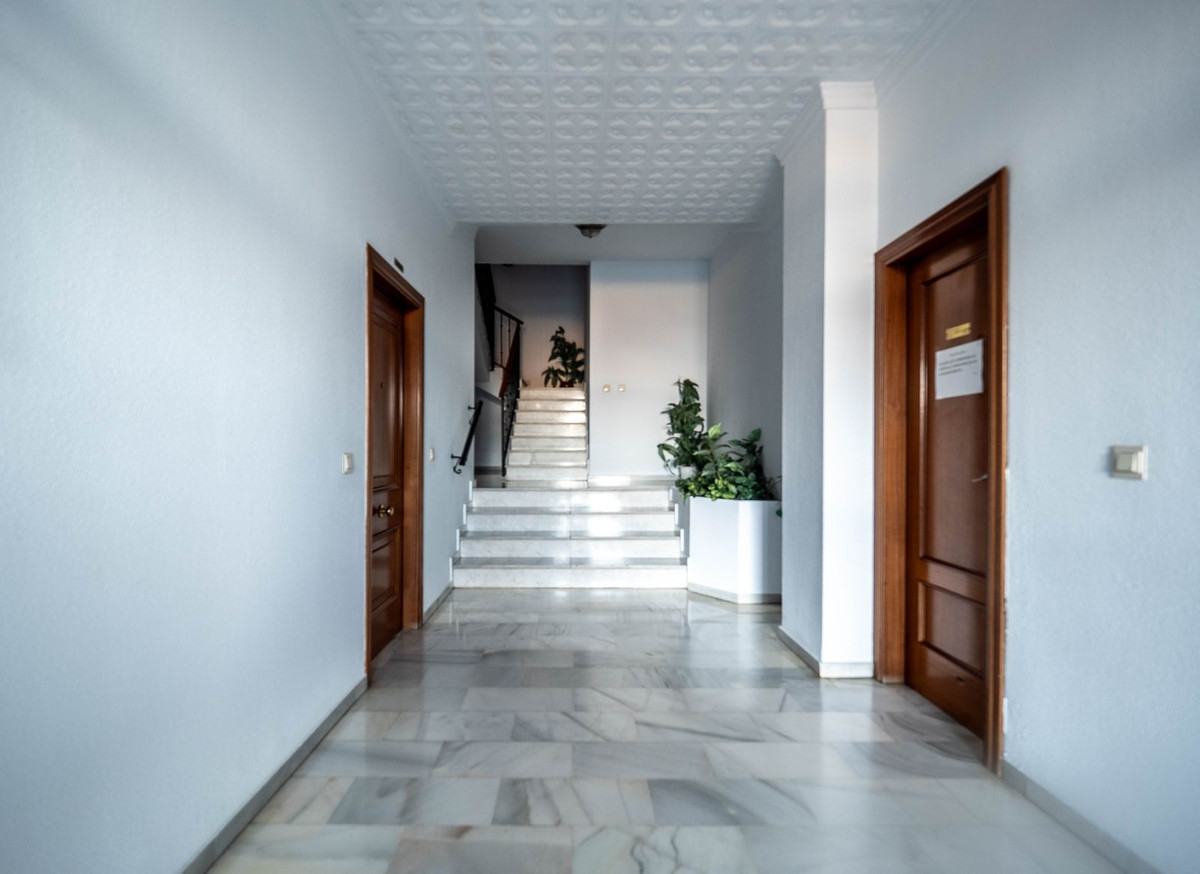 Apartment for sale in Alhaurín el Grande | 3 bedrooms H4890976
