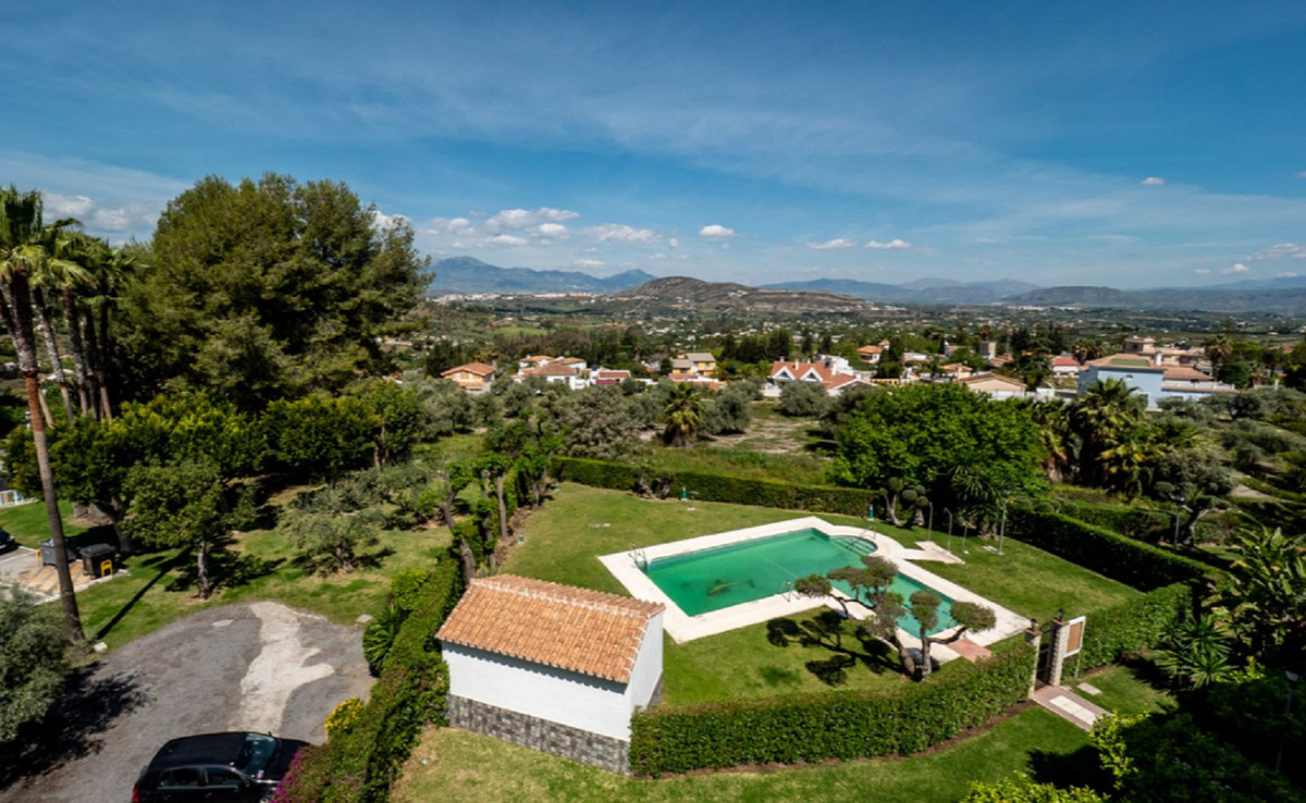 Apartment for sale in Alhaurín el Grande | 3 bedrooms H4890976